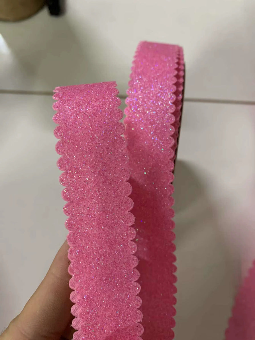 Geranium Pink Satin GLITTER Scallop Wavy Edge - 7/8"